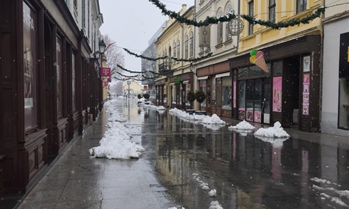 Zimska služba Grada Vukovara pravodobno reagirala na prve snježne oborine