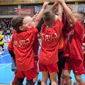 Završio Zimski malonogometni turnir Lapovci uz dodjelu priznanja najmlađima