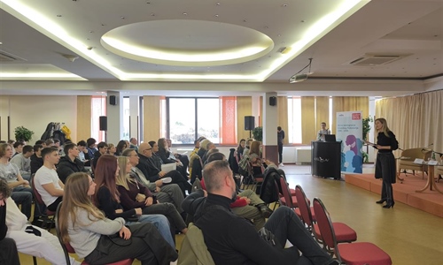 EDVU organizirao panel raspravu i kviz o mirnoj reintegraciji