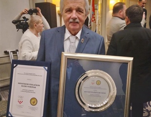 Hrvatski veslački klub Vukovar dobio priznanje za doprinos u obrani...