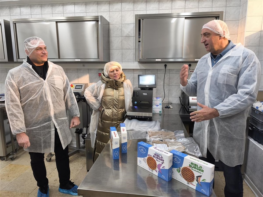 Od ribnjaka do stola: ministar Vlajčić obišao Panonicu u Vukovaru