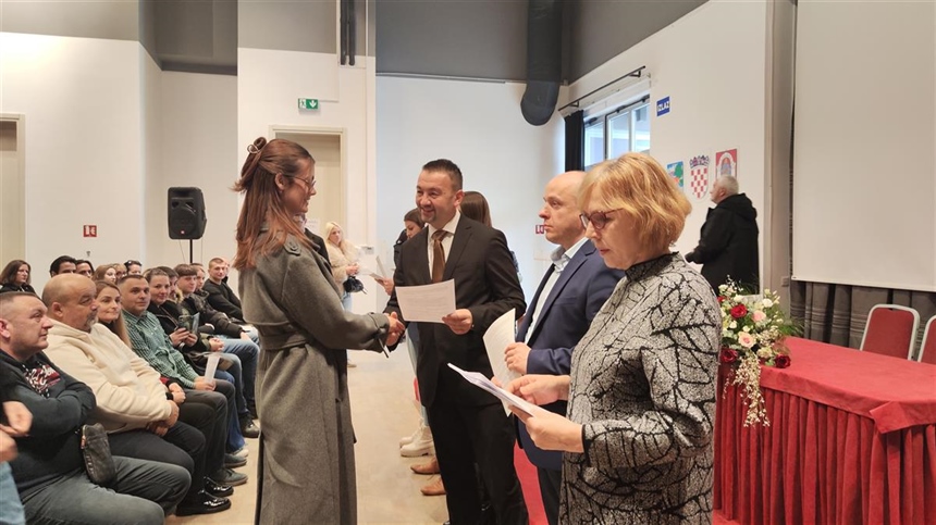 330 tisuća eura za znanje: Grad Vukovar dodijelio 219 stipendija učenicima i studentima