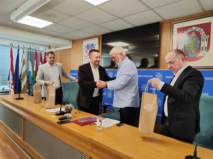 Udruga TOMS iz Trogira već 21 godinu pomaže Vukovarcima u potrebi