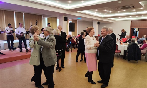 U Vukovaru Valentinovo proslavili parovi s 50 i više godina braka