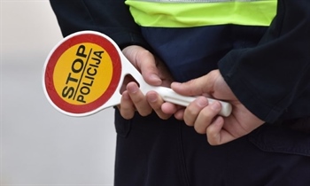 Ponavljaču teških prometnih prekršaja određeno 14 dana zatvora