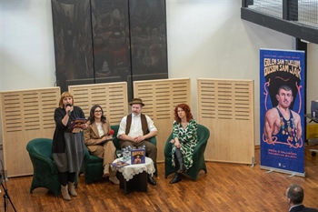 Nova slikovnica o junaku iz Like predstavljena u Županji, Huber i Lešić oživjeli priču o najjačem čovjeku na svijetu