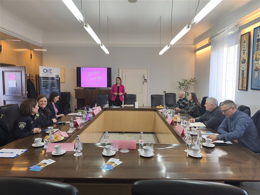 U Vukovaru održan okrugli stol „Prevencija vršnjačkog nasilja – odgovornost svih nas”