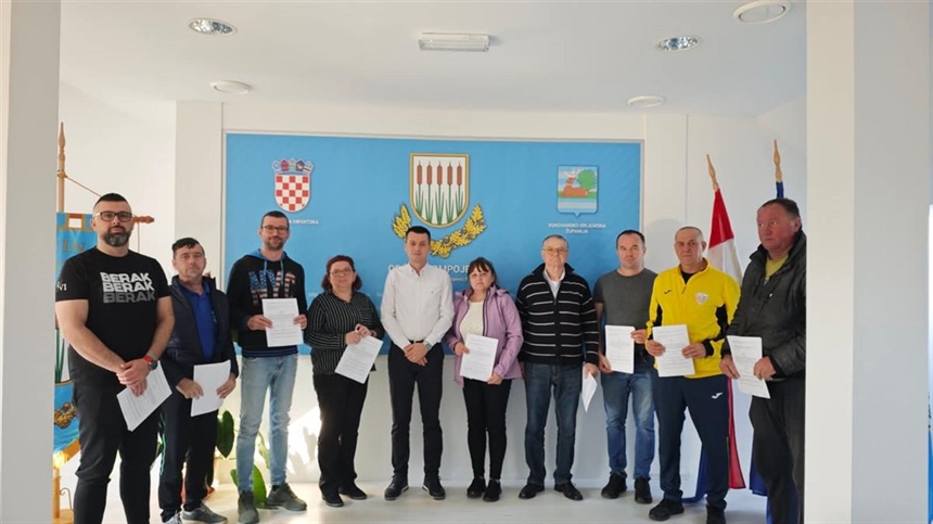 U Tompojevcima potpisani ugovori o dodjeli financijskih sredstava udrugama za 2026. godinu