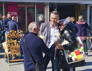 HDZ Vukovar obilježio Međunarodni dan žena: Sugrađankama podijeljeno...