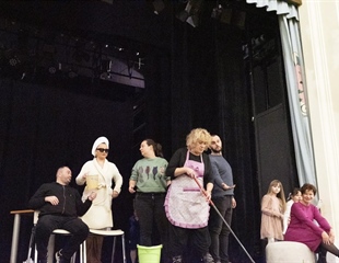 U Vukovaru premijera predstave Sve sretne obitelji