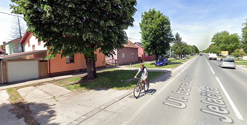 Teško ozlijeđena biciklistica u prometnoj nesreći u Vinkovcima