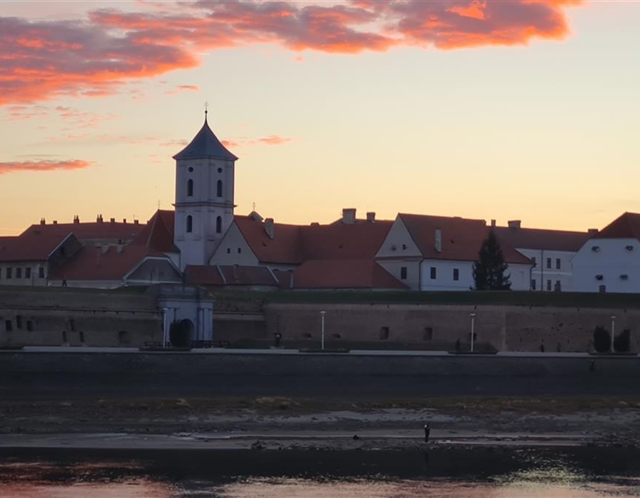 Polaganjem vijenaca Hrvatski domobran Osijek obilježio 35. godišnjicu...
