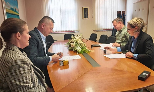 Potpisan ugovor za dogradnju Dječjeg vrtića Krijesnica Jankovci