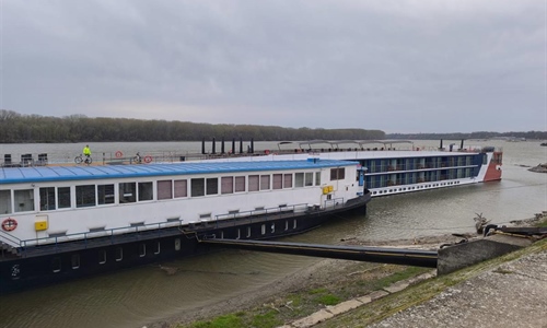 Smanjena pristojba za kruzere : Pavliček naglašava da je cilj privući...