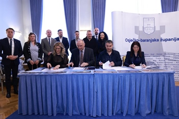 Veliki investicijski ciklus u školstvu: Potpisani novi ugovori za tri škole u Osječko-baranjskoj županiji