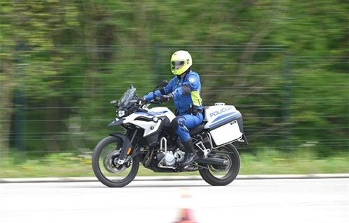 Motociklisti na oprezu: policija i građani zajedno na treningu za...