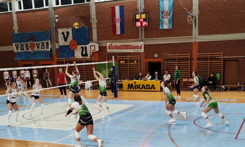 Odbojkašice Enne Vukovar nakon 0:2, slavile s 3:2