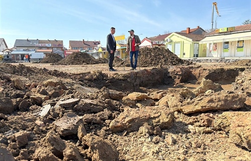 Rimska nekropola ispod buduće tržnice: arheolozi u Vinkovcima pronašli...