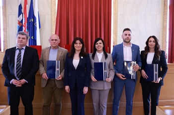 Osječko-baranjska županica uručila ugovore za sufinanciranje prijevoza onkoloških pacijenata