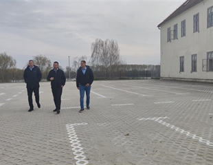 Privremeno parkiralište kao spas za prometni kaos kod bolnice