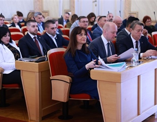 Stanovi za mlade, milijuni za zdravstvo i ulaganja u škole: Skupština...