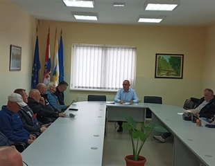 U Gunji potpisani ugovori o dodjeli financijskih sredstava udrugama u...