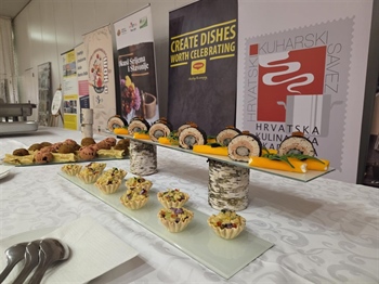 Jubilarna „Zlatna jabuka” okupila mlade kuharske talente u Vinkovcima