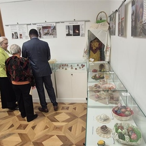 U Bizovcu otvorena izložba "Moje vezeno jaje za Uskrs"