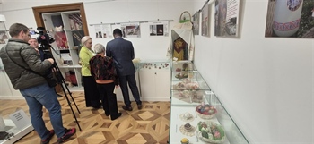 U Bizovcu otvorena izložba "Moje vezeno jaje za Uskrs"