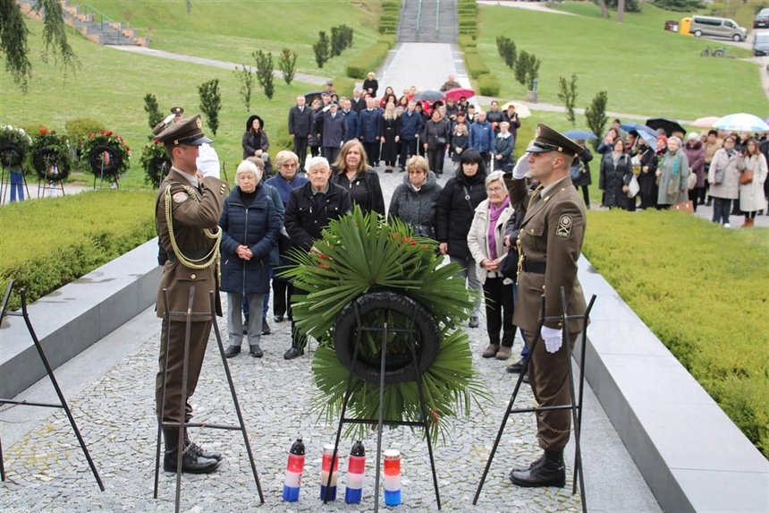 Održan uskrsni susret članova obitelji zatočenih i nestalih hrvatskih branitelja u Zagrebu