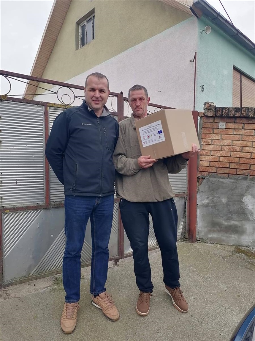 Podjela humanitarnih paketa u Lovasu i Opatovcu