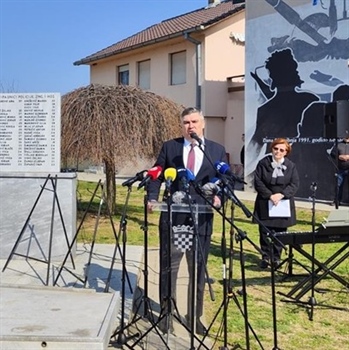 Predsjednik Milanović pravoslavnim vjernicima čestitao Uskrs