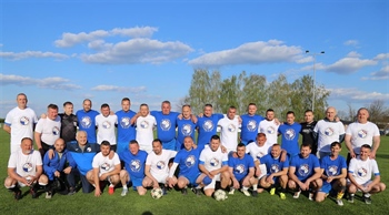 Revijalno-humanitarnu utakmicu odigrali su veteranske momčadi BSK-a i Selekcije nogometnih veterana Općine Bizovac