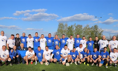 Revijalno-humanitarnu utakmicu odigrali su veteranske momčadi BSK-a i...