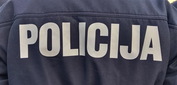 Auto sletio u odvodni kanal