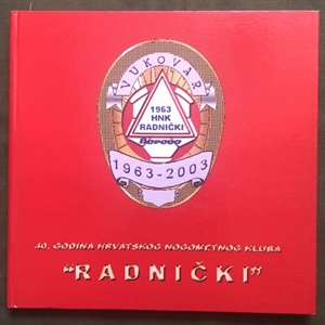 Unatoč porazu, Radnički i dalje prvi