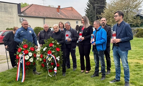 Odana počast braniteljima Zagrebačkog bloka u Vinkovcima