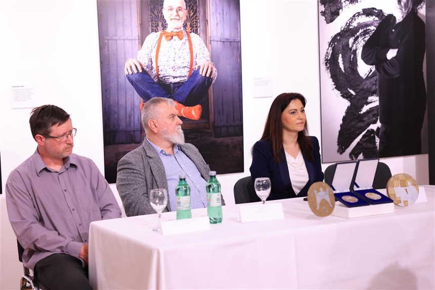 Osijek: predstavljena medalja u čast 1100 godina Hrvatskog Kraljevstva