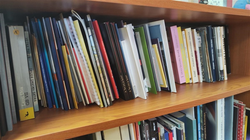 Sutra se knjižnici mogu vratiti knjige bez naplate zakasnine