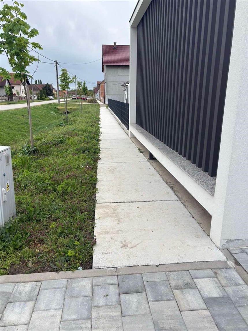 Uređenje pješačke staze u Ulici Ante Starčevića u Tordincima