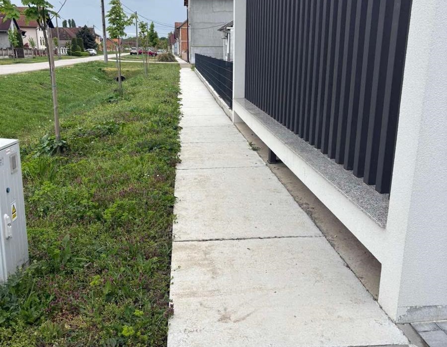 Uređenje pješačke staze u Ulici Ante Starčevića u Tordincima