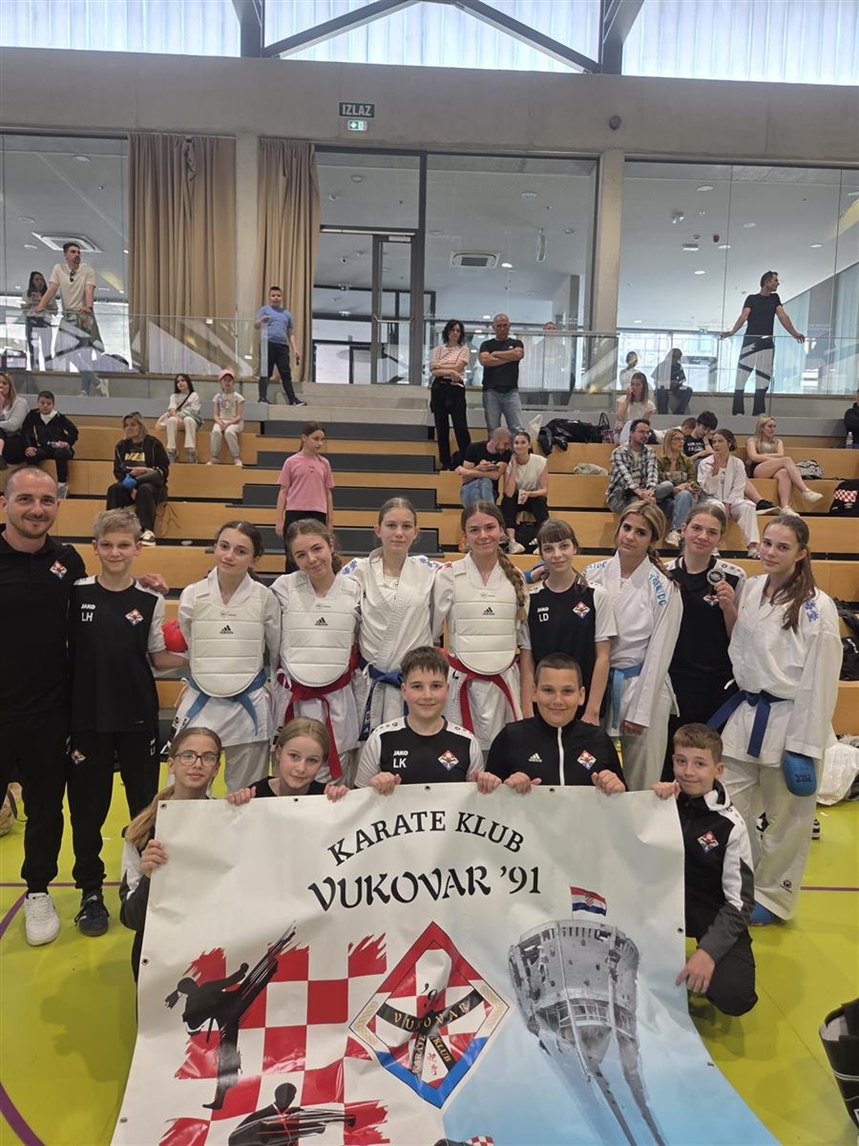 Karate klub Vukovar 91 briljirao na 7. Split Karate Cupu