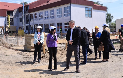 U tijeku rekonstrukcija i dogradnja OŠ Ivana Kukuljevića u Belišću...