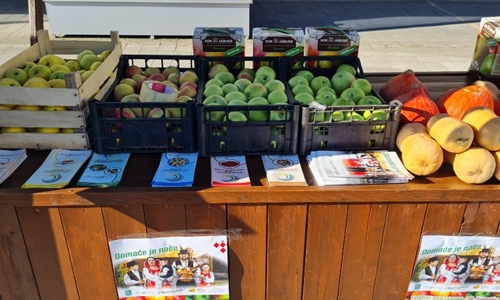 Zbog moguće kontaminacije bakterijom povlače se klice rotkvice