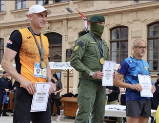 Trčali za heroje: Vinkovci odali počast dvanaestorici redarstvenika