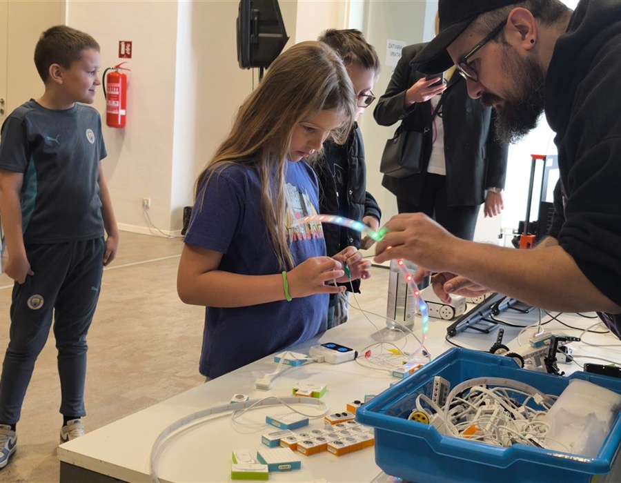 U Vukovaru je u tijeku STEM Fest „Dan otvorenih vrata – Ružička Lab“