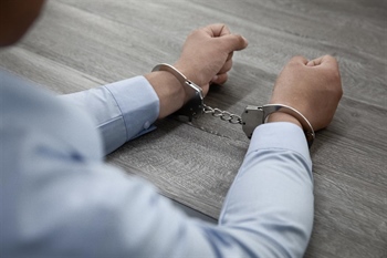 Policija pronašla počinitelja koji je u svibnju otuđio osobni automobil, a u veljači pokušao provaliti u stan