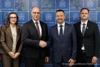 Delegacija Grada Tuzle u posjetu Vukovaru