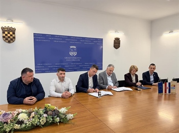 Potpisan ugovor za darovanje zemljišta za POS stanove u Vinkovcima