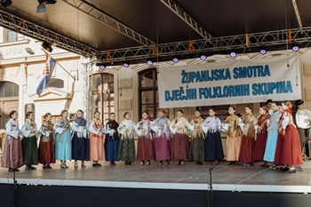 U tijeku 27. smotra dječjih folklornih skupina Vukovarsko- srijemske županije